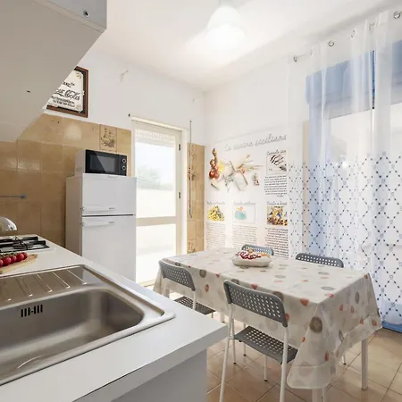 Pietra Marina By Interhome * باليستراتي