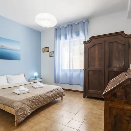 Pietra Marina By Interhome باليستراتي